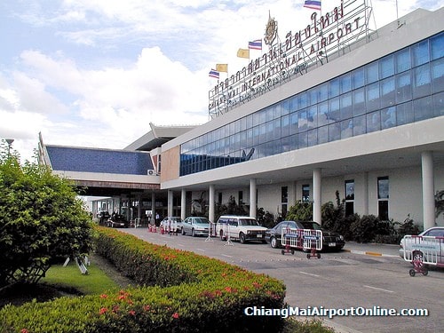 כל האפשרויות להגיע מבנגקוק לקוסומוי (Ko Samui) | airport front