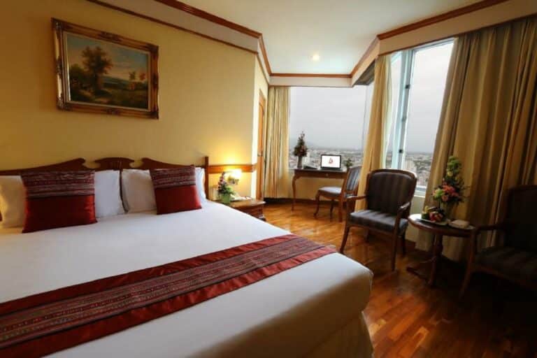 Duangtawan Hotel Chiang Mai Business Plus Double Room (Free Airport Pick-up)