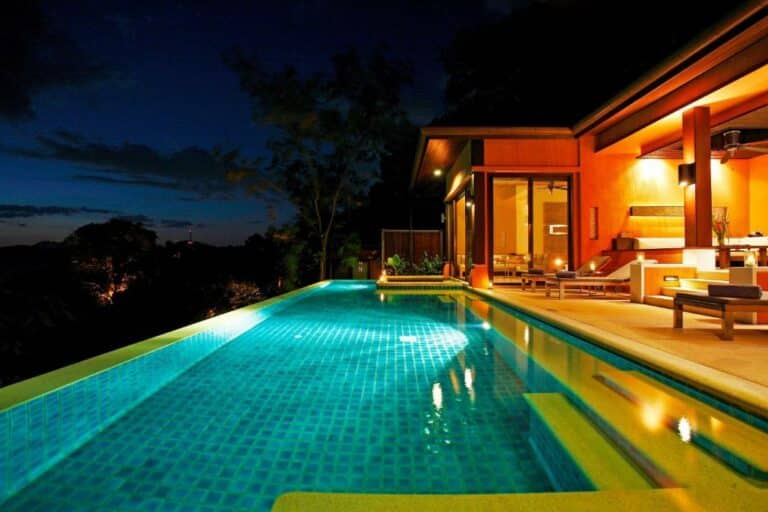 Sri Panwa Phuket Luxury Pool Villa Hotel וילת סוויטת משפחה עם 2 חדרי שינה, בריכה ונוף לאוקיינוס -