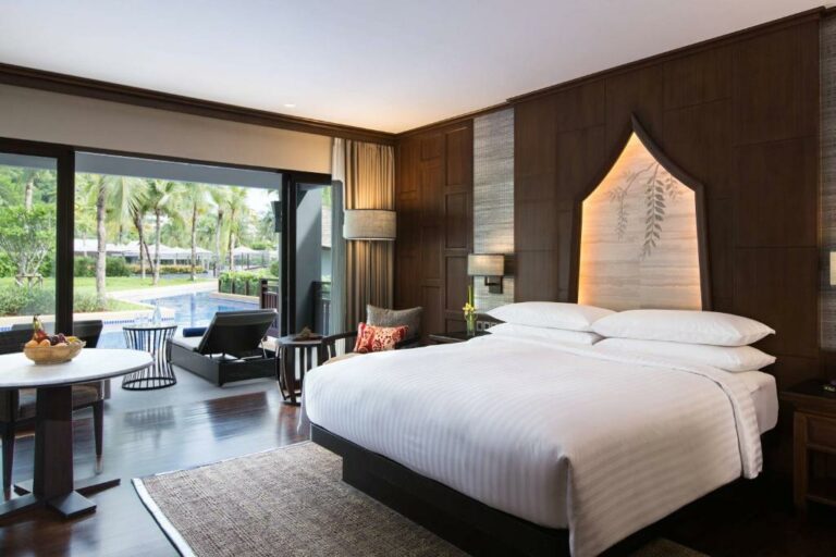 Phuket Marriott Resort and Spa, Nai Yang Beach חדר אירוח פרמיום עם גישה לבריכה ומיטת קינג אחת