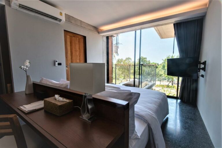 Varivana Resort Koh Phangan חדר דלוקס עם נוף להרים