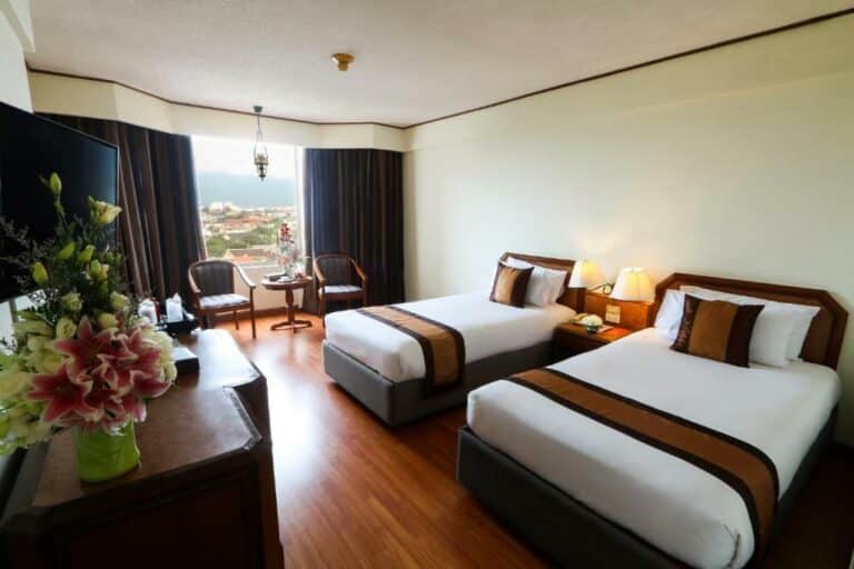Duangtawan Hotel Chiang Mai חדר טווין או זוגי