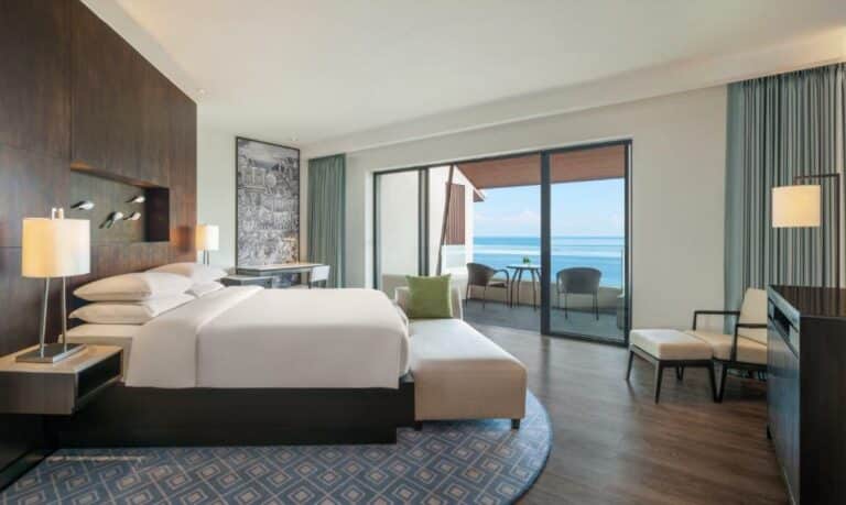 Hyatt Regency Phuket Resort - חדר קינג עם נוף לאוקיינוס - גישה למועדון