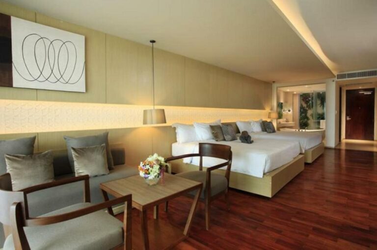 Phuket Graceland Resort and Spa יחידת אירוח גרנד דלוקס סאנסט