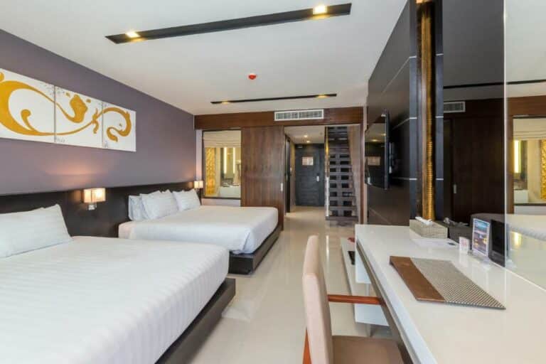 The Charm Resort Phuket - סוויטה משפחתית עם חדר שינה אחד