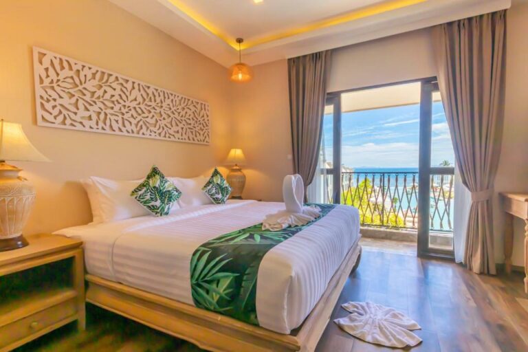 Vannee Golden Sands Beachfront Resort סוויטה עם נוף לים
