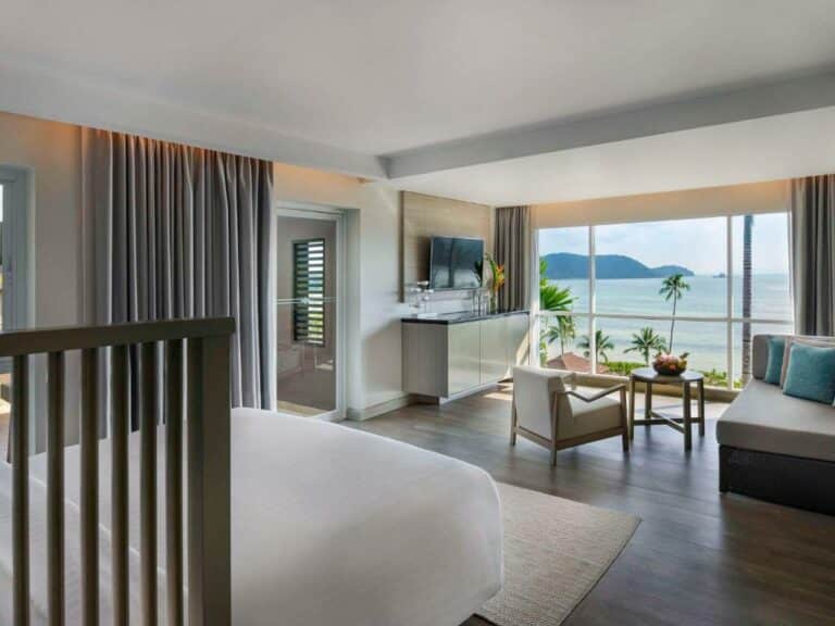 Pullman Phuket Panwa Beach Resort סוויטת דלוקס קינג עם מרפסת