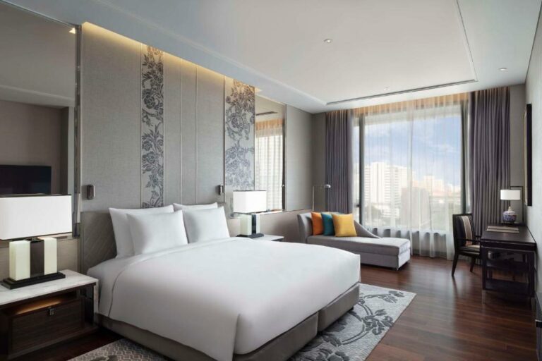 Sindhorn Kempinski Hotel Bangkok סוויטת פרמייר עם 2 חדרי שינה