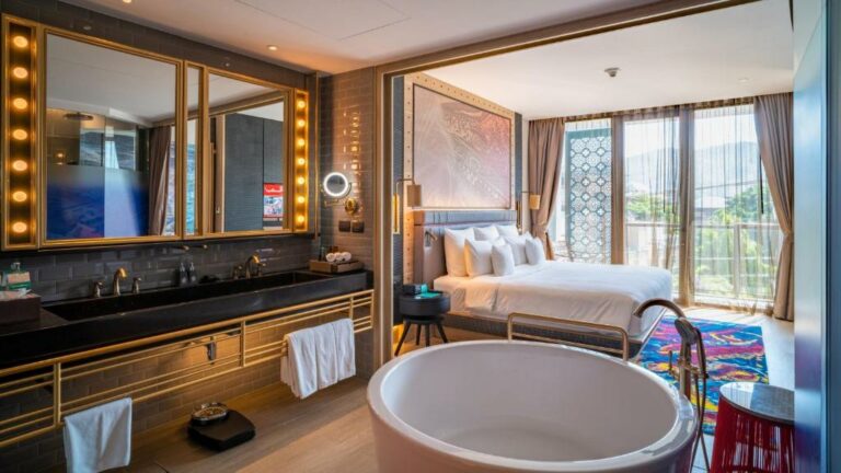 Hotel Indigo Phuket Patong סוויטת קינג עם חדר שינה אחד