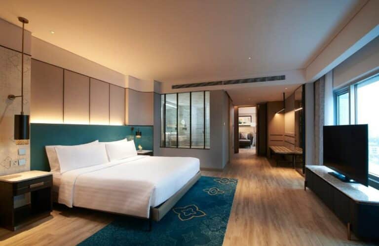 Amari Watergate Bangkok סוויטת קלאב פינתית עם שני חדרי שינה