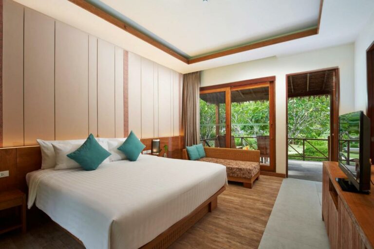 SAii Phi Phi Island Village Beach Resorti בונגלו דלוקס גרדן עם מיטת קינג אחת
