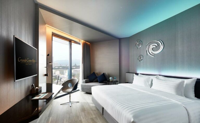 Grande Centre Point Pattaya חדר דלוקס זוגי או טווין עם נוף לים