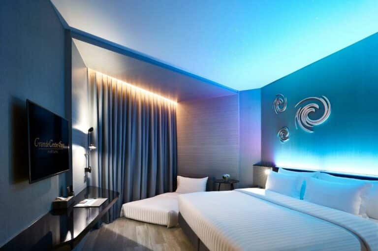 Grande Centre Point Pattaya חדר דלוקס זוגי או טווין עם ספת מיטה