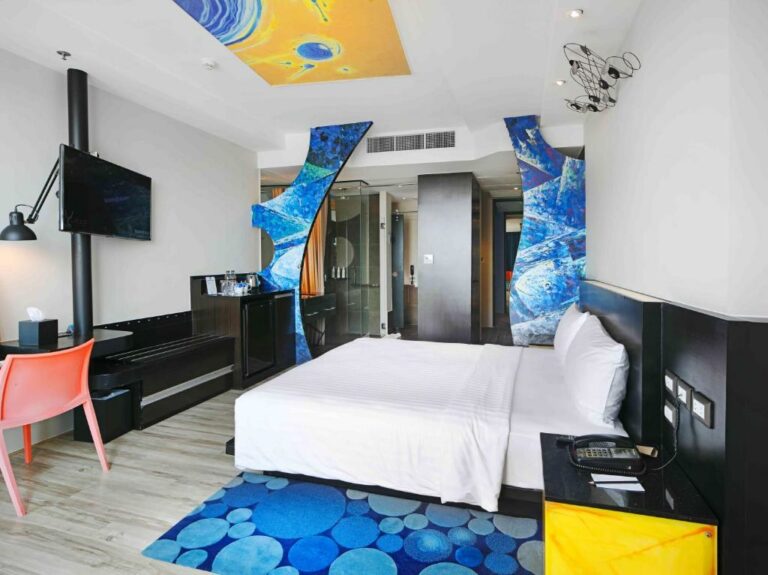 Siam@Siam Design Hotel Pattaya חדר ליז'ר קלאס זוגי או טווין