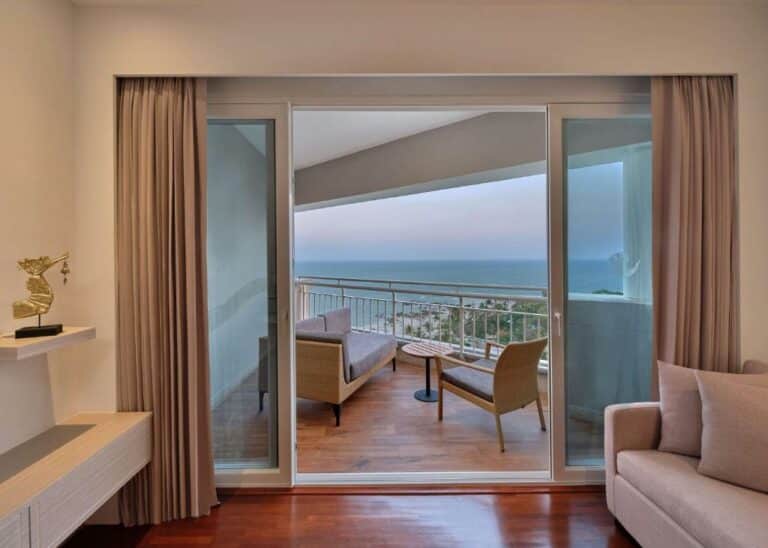 Hilton Hua Hin Resort & Spa חדר פרמיום פלוס קינג עם נוף לים