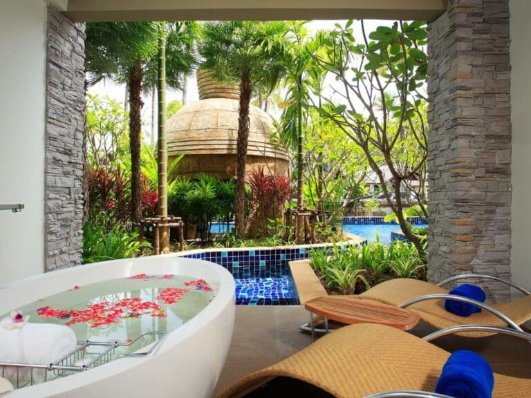 Graceland Khaolak Beach Resort סוויטה עם גישה לבריכה