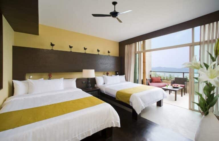 Centara Grand Mirage Beach Resort Pattaya סוויטת קלאב מיראז' דלוקס טווין עם נוף לים